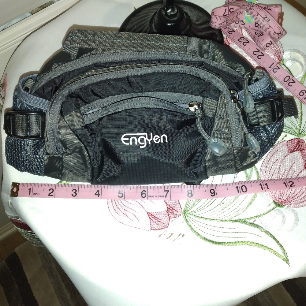 Engyen fannypack